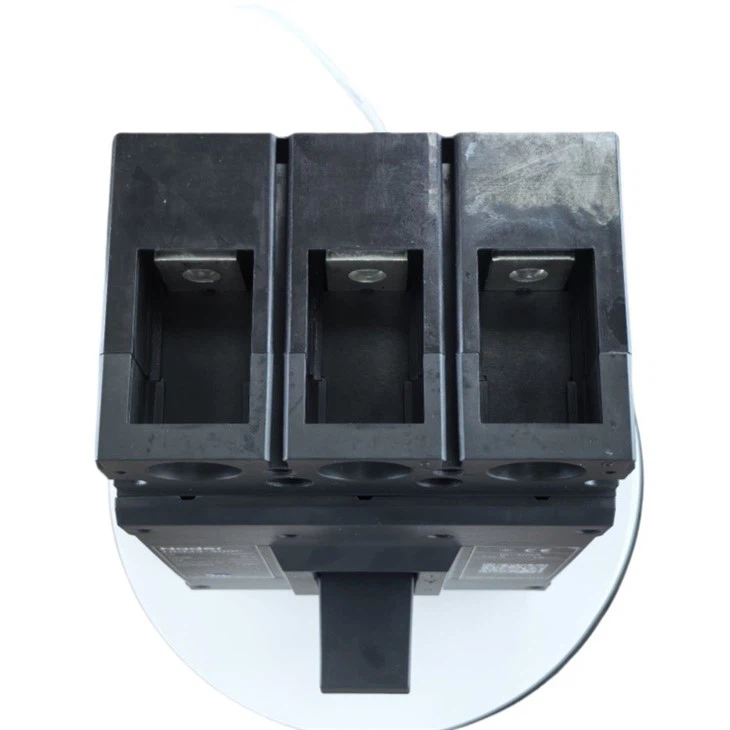 DC Circuit Breaker Electrical Accessories For EV factory